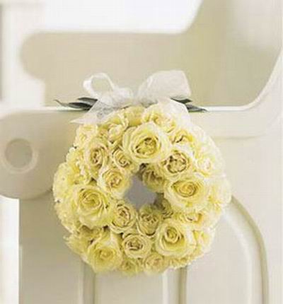 50 white Rose wreath