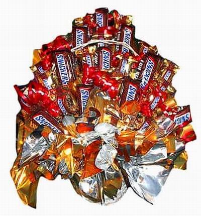 18 snicker bar bouquet